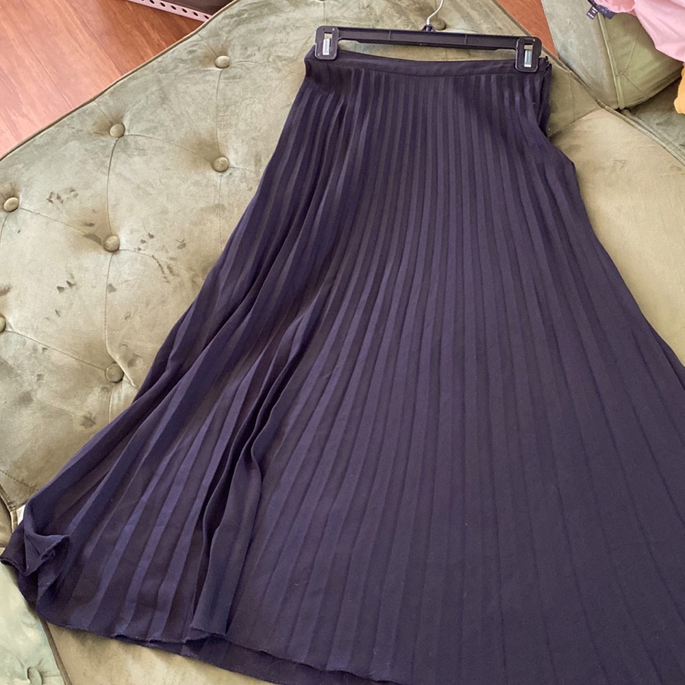 Black Pleated Midi Skirt